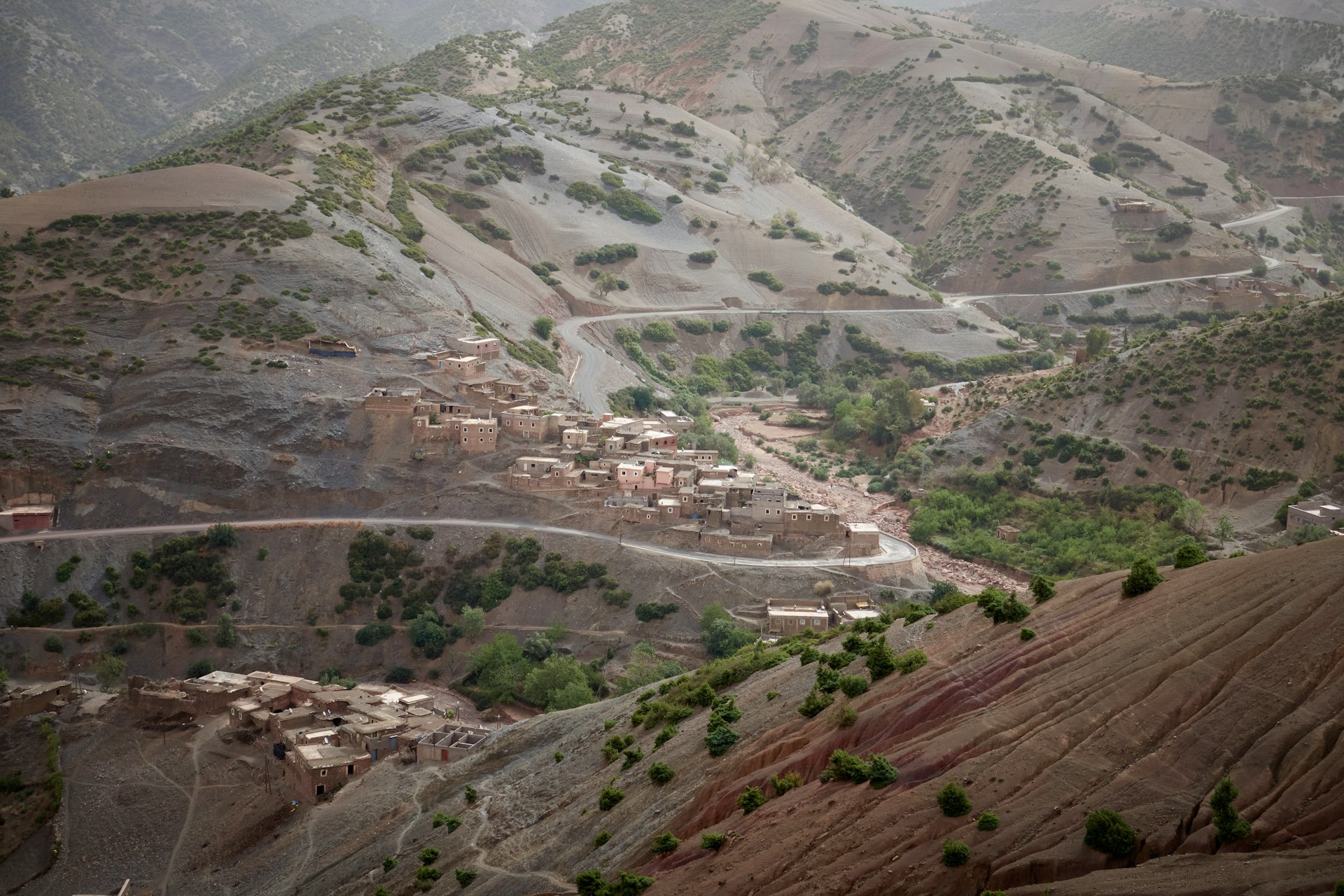Over the High Atlas & Into the Cinematic South: Marrakech – High Atlas Mountains – Ait Ben Haddou – Dades Valley