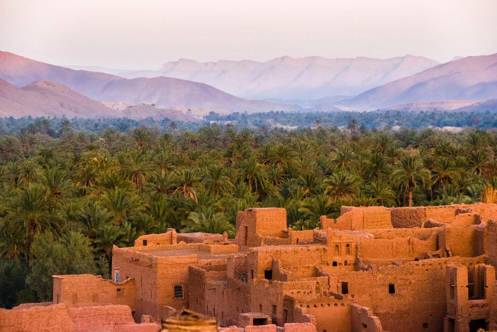 Imperial Sands: 4-Days Private Expedition from Fez to Marrakesh